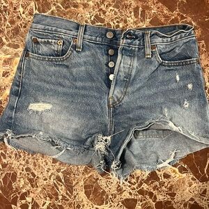 Levi’s denim cut off short